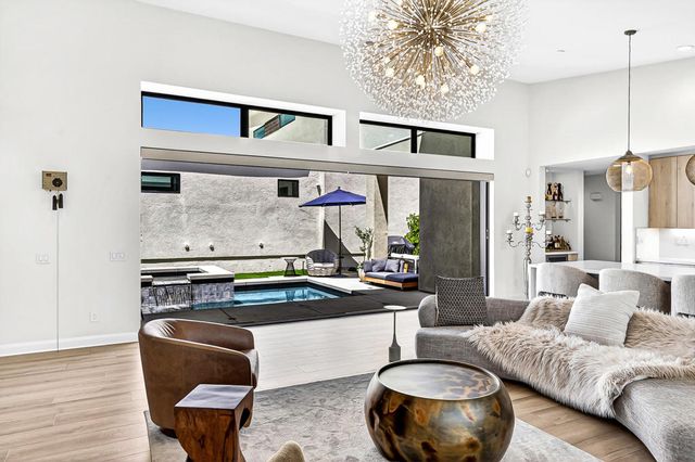 795 Obsidian Loop W, Palm Springs, CA 92264
