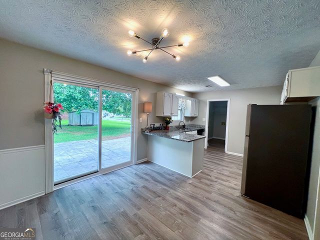12 Oak Street, Newnan, GA 30263