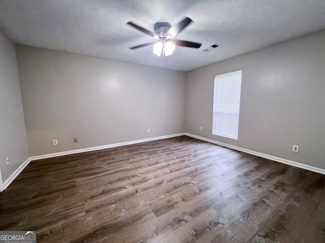 12 Oak Street, Newnan, GA 30263