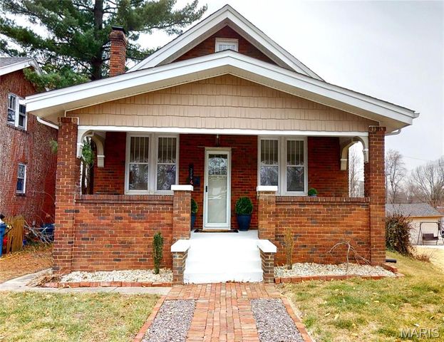 229 Commercial Street, Edwardsville, IL 62025