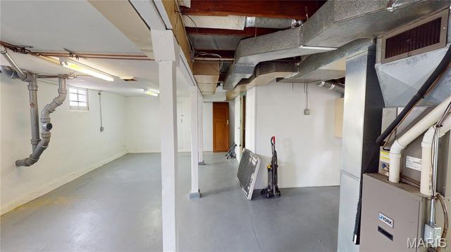 229 Commercial Street, Edwardsville, IL 62025