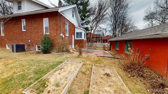 229 Commercial Street, Edwardsville, IL 62025