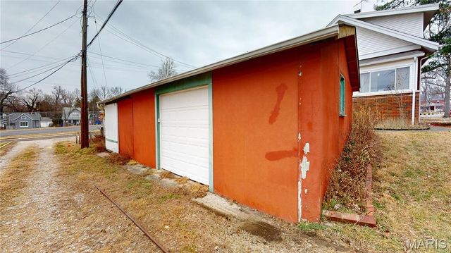 229 Commercial Street, Edwardsville, IL 62025