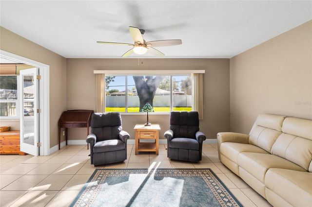 7001 18TH STREET N, St Petersburg, FL 33702