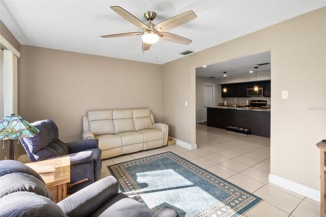 7001 18TH STREET N, St Petersburg, FL 33702