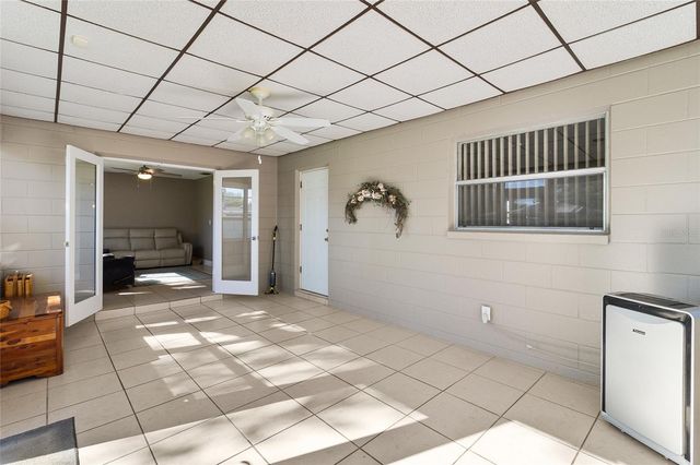 7001 18TH STREET N, St Petersburg, FL 33702