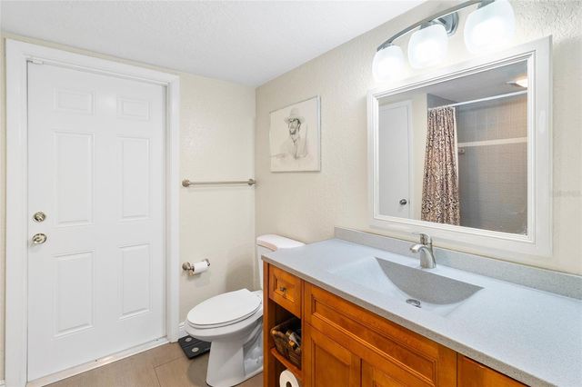 7001 18TH STREET N, St Petersburg, FL 33702