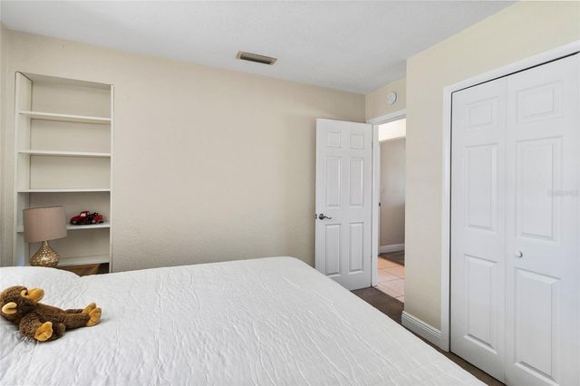 7001 18TH STREET N, St Petersburg, FL 33702