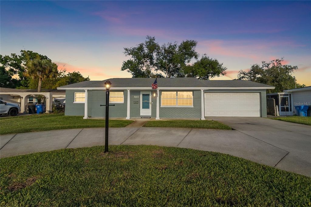 7001 18TH STREET N, St Petersburg, FL 33702