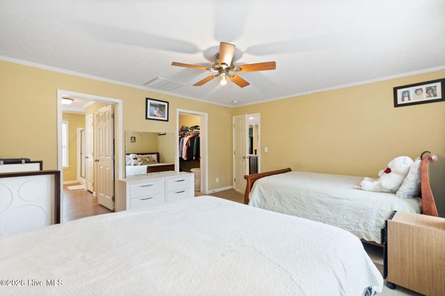 7041 Ruth Avenue, Wilmington, NC 28411