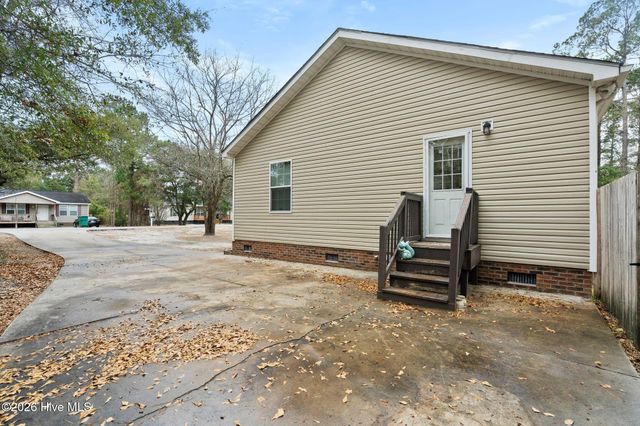 7041 Ruth Avenue, Wilmington, NC 28411