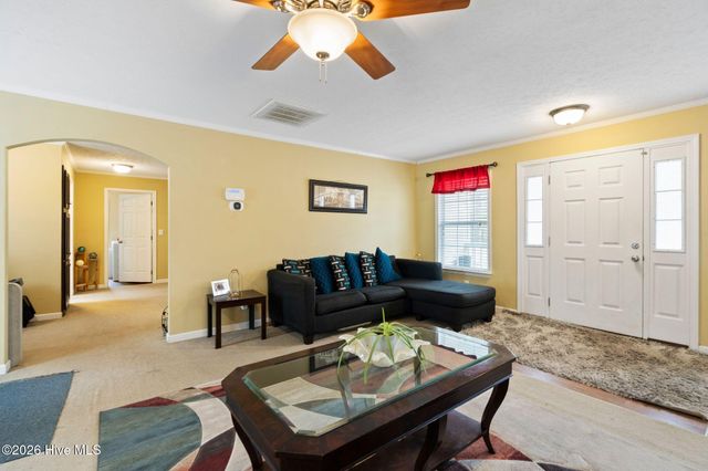 7041 Ruth Avenue, Wilmington, NC 28411