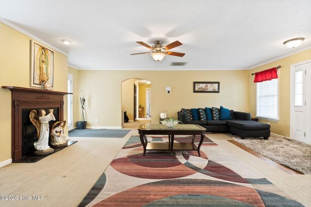 7041 Ruth Avenue, Wilmington, NC 28411