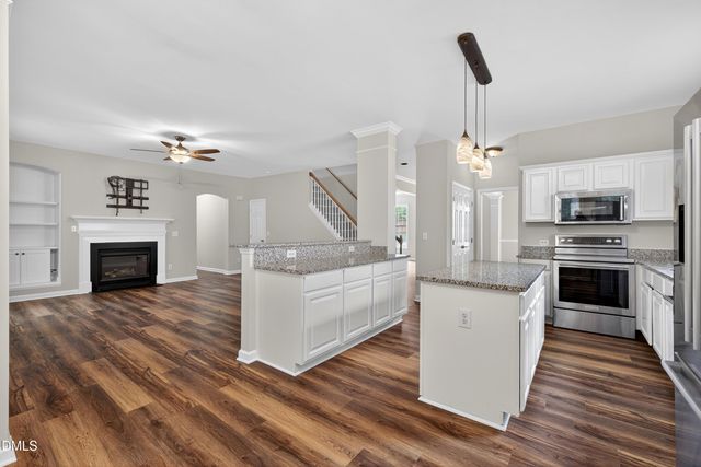 1402 Willow Leaf Way, Apex, NC 27502