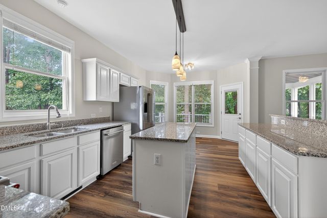 1402 Willow Leaf Way, Apex, NC 27502