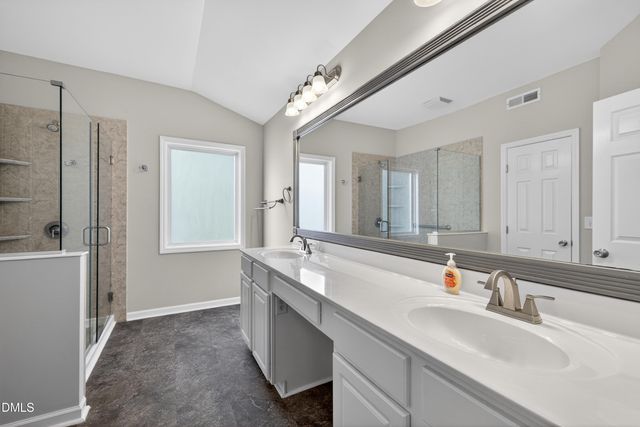 1402 Willow Leaf Way, Apex, NC 27502