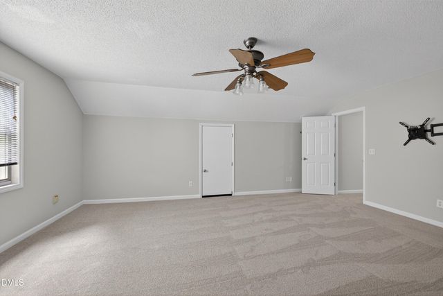 1402 Willow Leaf Way, Apex, NC 27502