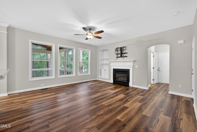 1402 Willow Leaf Way, Apex, NC 27502