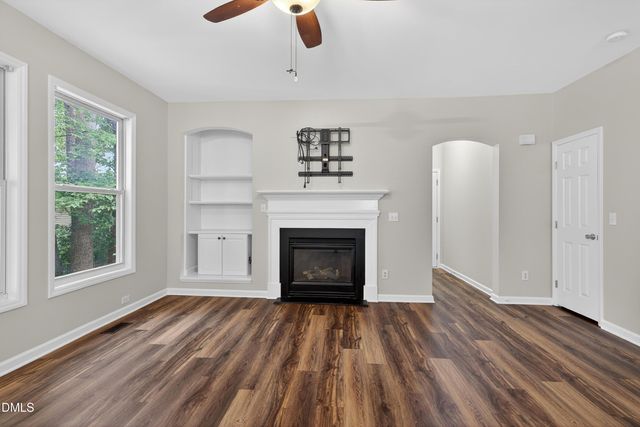 1402 Willow Leaf Way, Apex, NC 27502