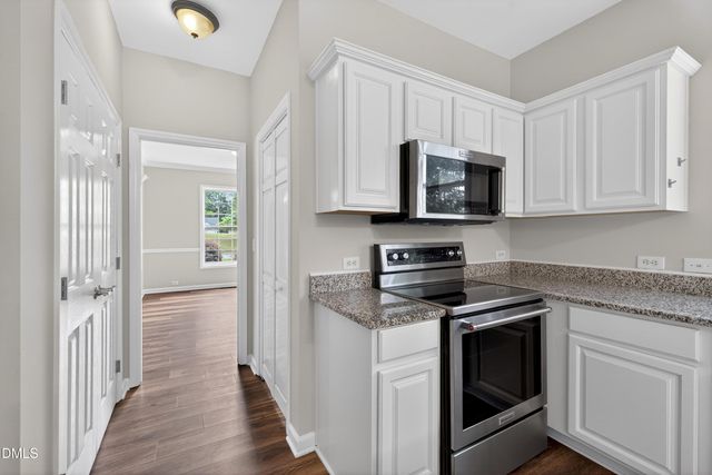 1402 Willow Leaf Way, Apex, NC 27502