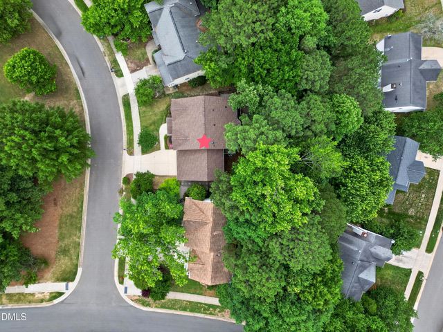 1402 Willow Leaf Way, Apex, NC 27502