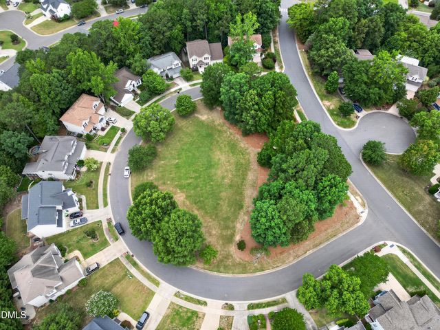 1402 Willow Leaf Way, Apex, NC 27502