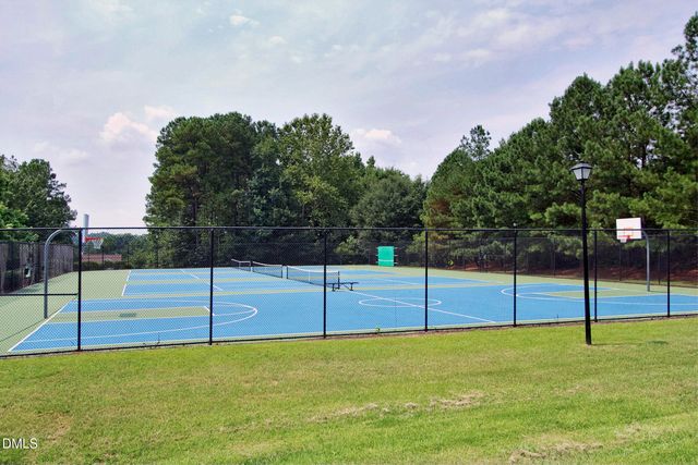 1402 Willow Leaf Way, Apex, NC 27502