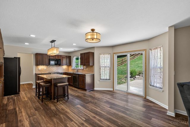 8708 Quietwood Lane, Miami Twp, OH 45002