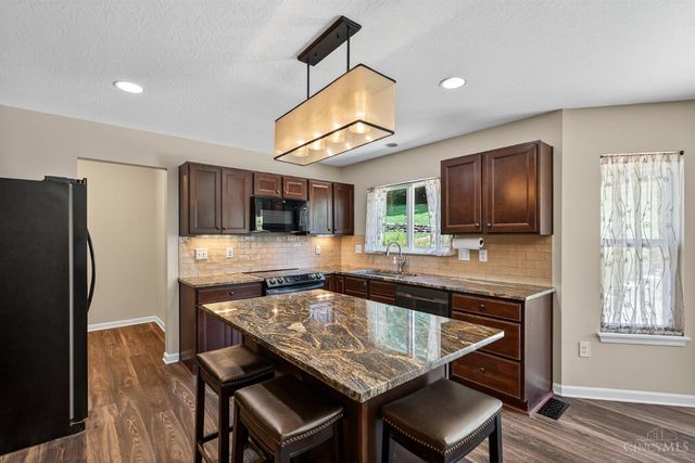 8708 Quietwood Lane, Miami Twp, OH 45002