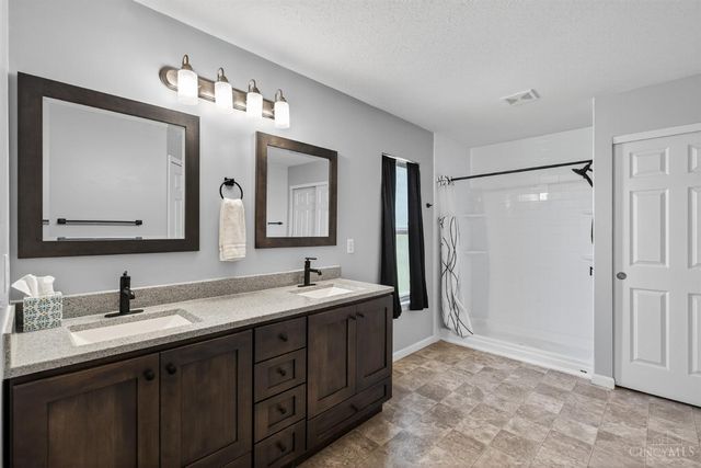 8708 Quietwood Lane, Miami Twp, OH 45002