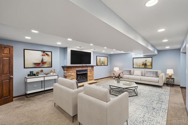 8708 Quietwood Lane, Miami Twp, OH 45002