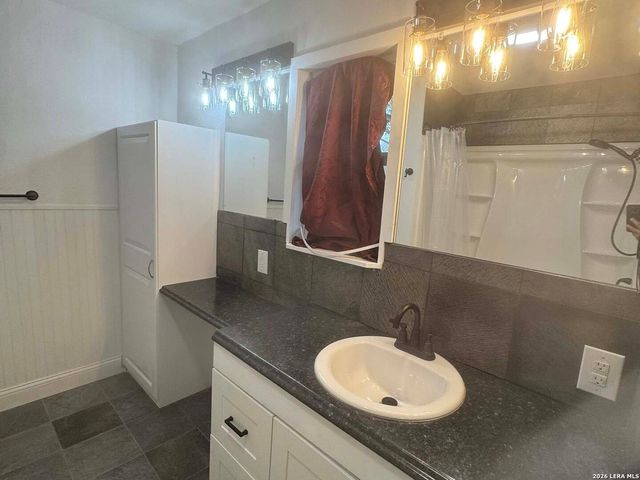 7170 Rolling, San Antonio, TX 78227