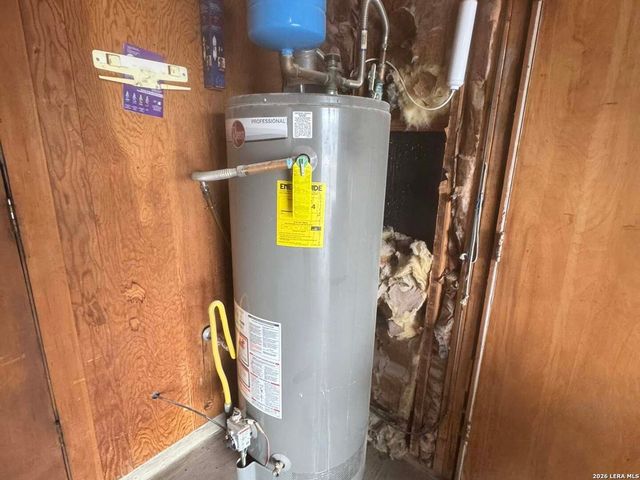 7170 Rolling, San Antonio, TX 78227