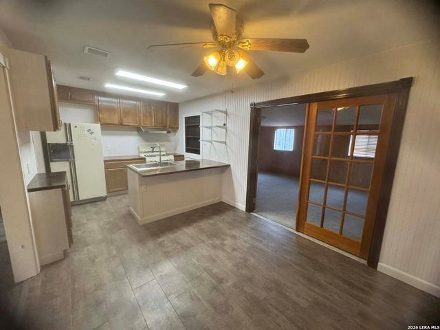 7170 Rolling, San Antonio, TX 78227