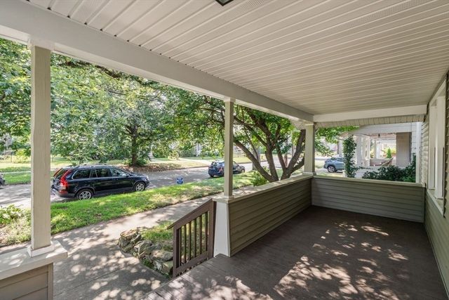38 Manchester Ter, Springfield, MA 01108