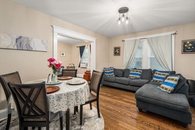 38 Manchester Ter, Springfield, MA 01108