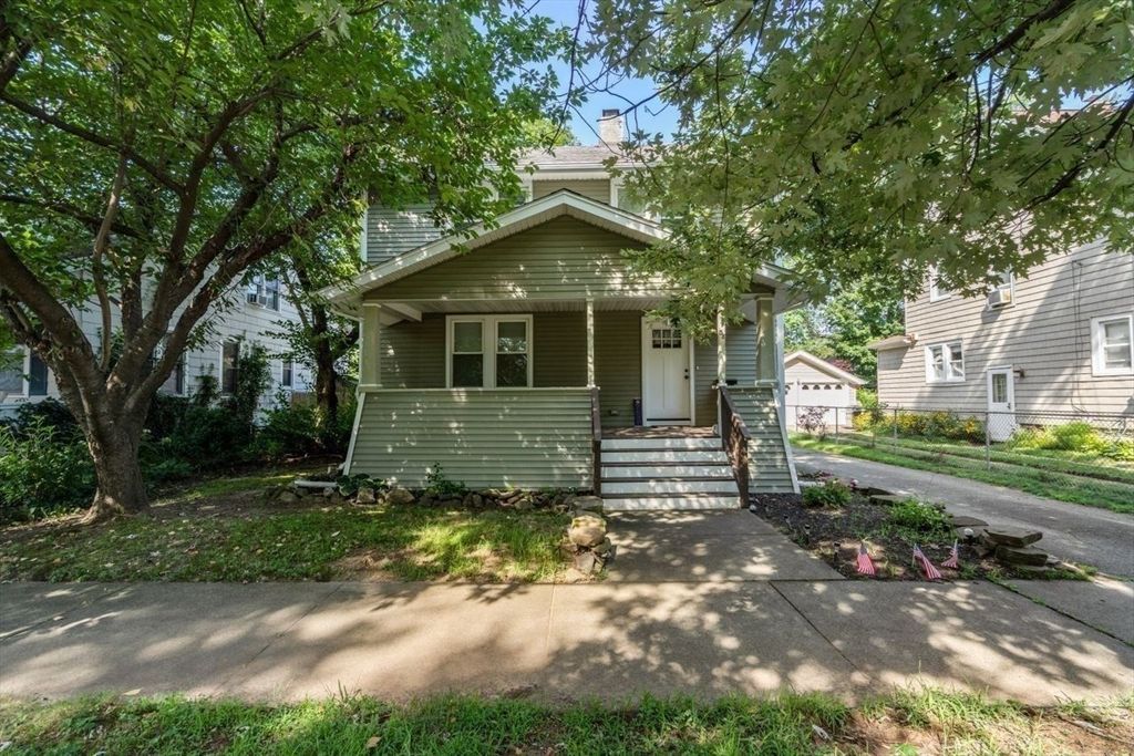 38 Manchester Ter, Springfield, MA 01108