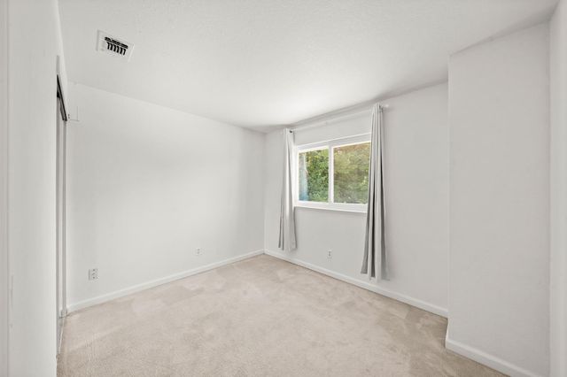 950 Rancho Roble Way, Sacramento, CA 95834