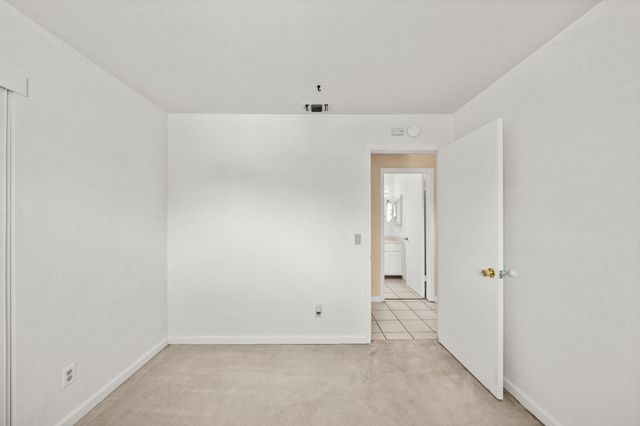 950 Rancho Roble Way, Sacramento, CA 95834