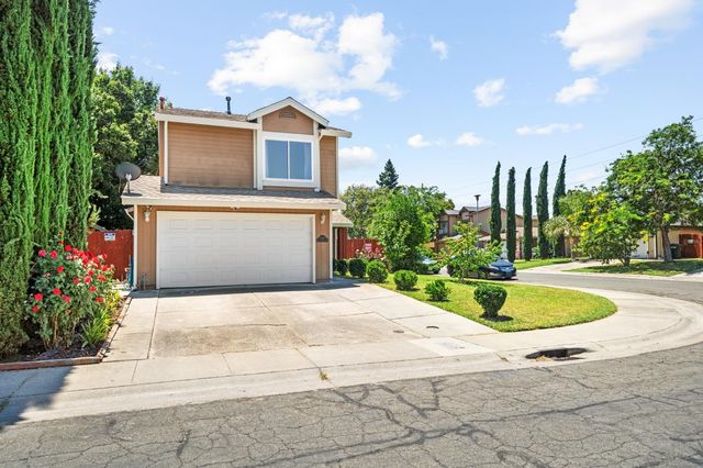 950 Rancho Roble Way, Sacramento, CA 95834