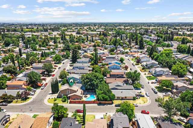 950 Rancho Roble Way, Sacramento, CA 95834