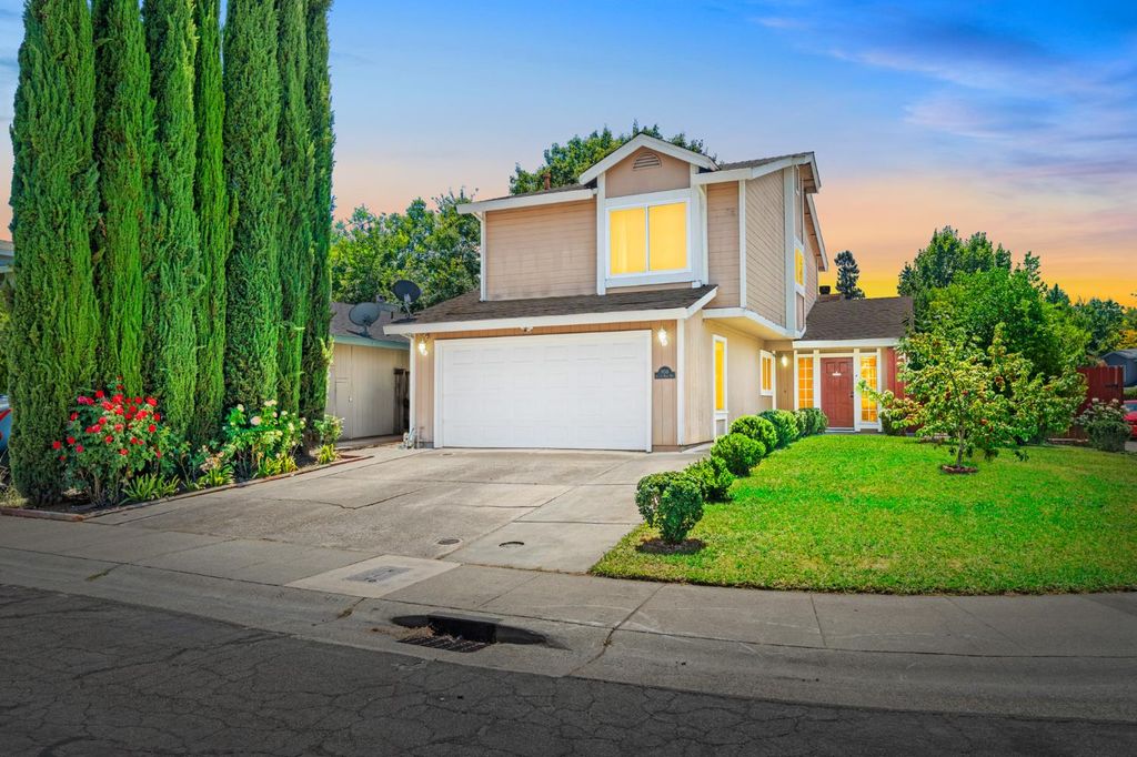 950 Rancho Roble Way, Sacramento, CA 95834