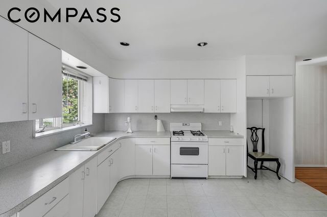 558 84th Street, New York City, NY 11209