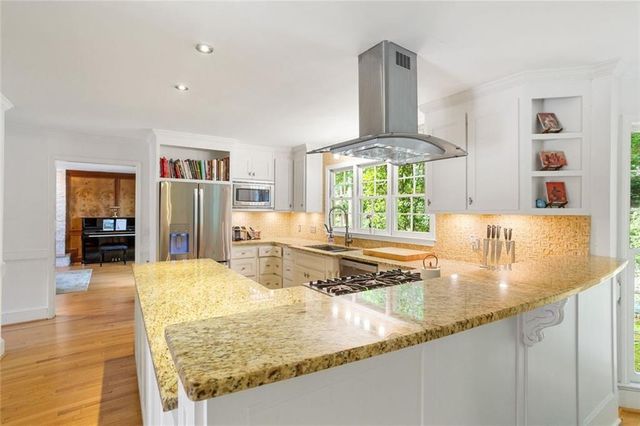 3916 Morris Court, Peachtree Corners, GA 30092