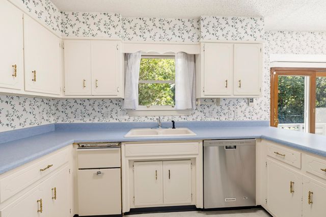 1920 Lawson Road, Tallahassee, FL 32308