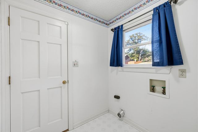 1920 Lawson Road, Tallahassee, FL 32308