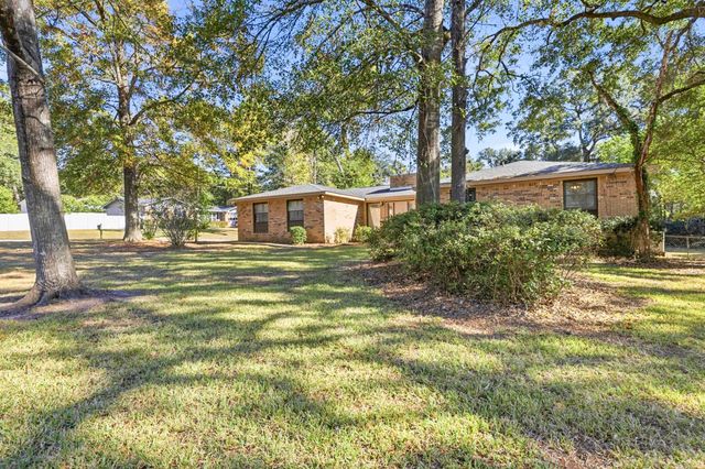 1920 Lawson Road, Tallahassee, FL 32308