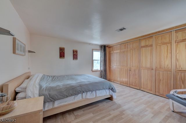 13 Hazel Ave, Livingston Twp., NJ 07039