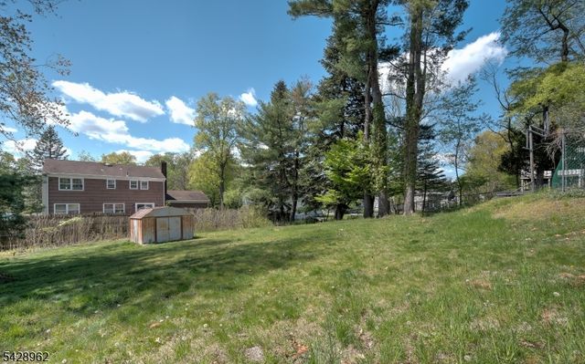 13 Hazel Ave, Livingston Twp., NJ 07039