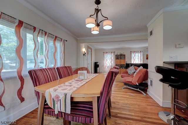 13 Hazel Ave, Livingston Twp., NJ 07039